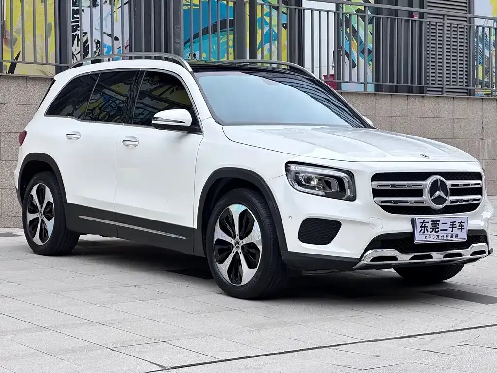Mercedes-Benz GLB — фото 6