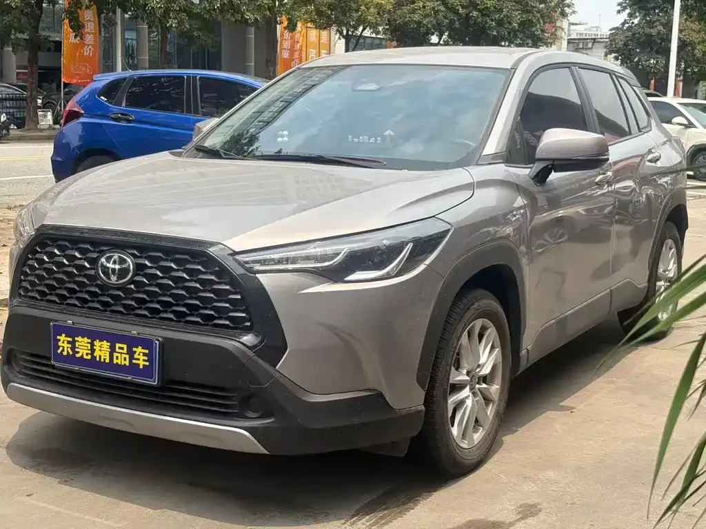 Toyota Corolla Cross — фото 1