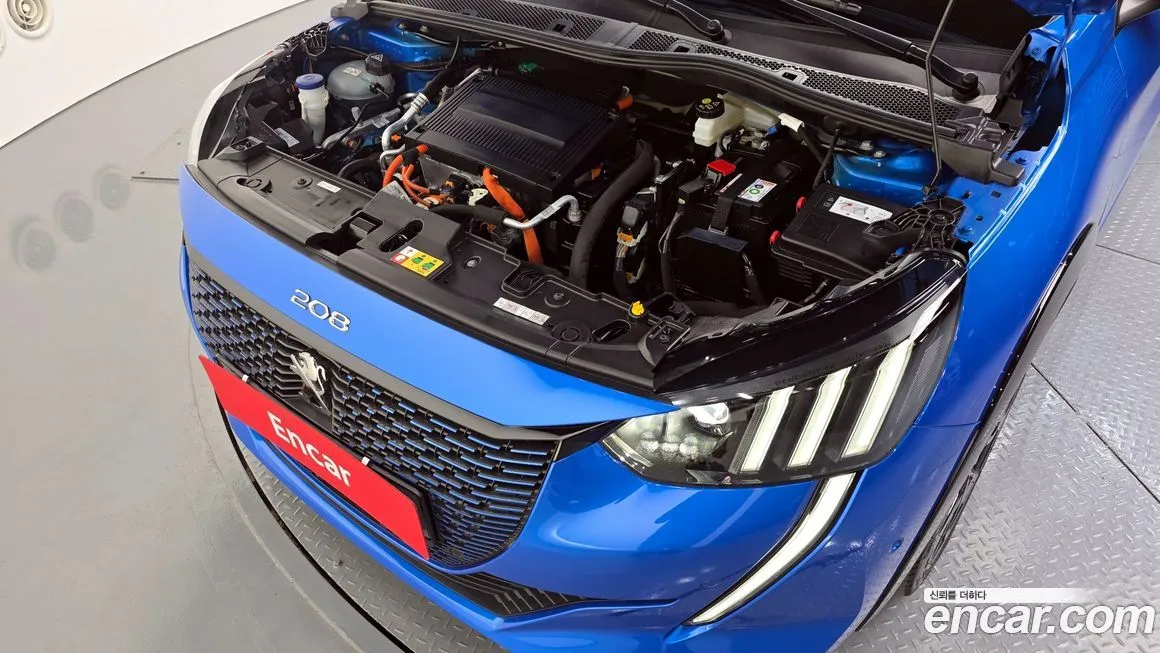 Peugeot 208 2023 из KR, фото 8
