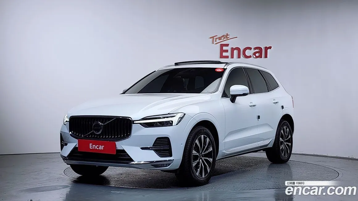 Volvo XC60 — фото 1
