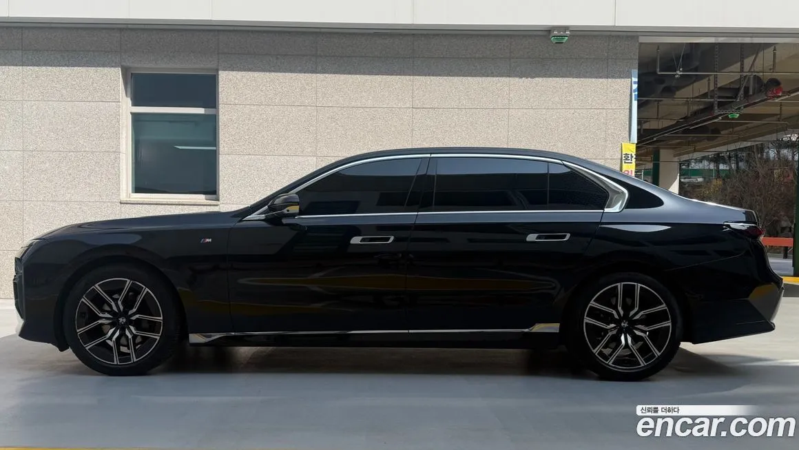 BMW 7-Series 2024 из KR, фото 10