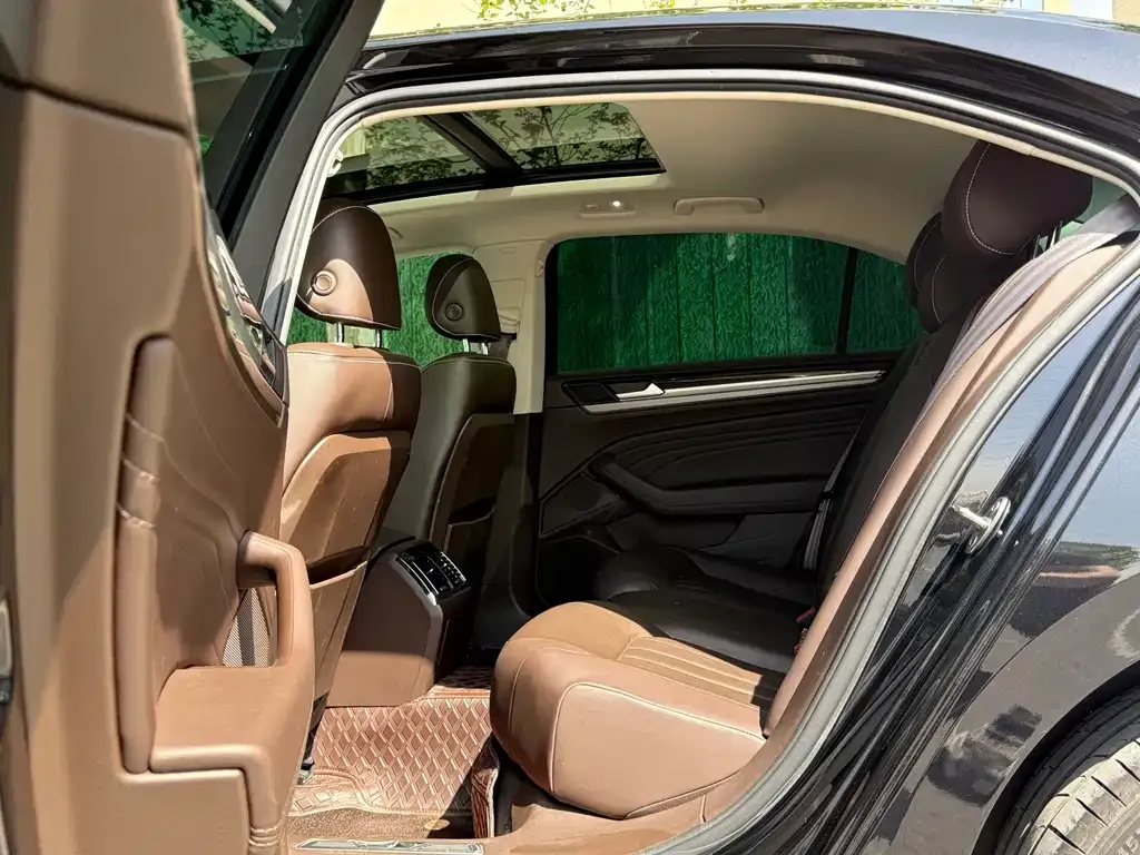 Volkswagen Phideon 2022 из CN, фото 5