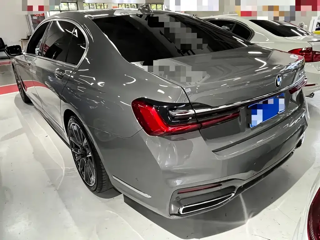 BMW 7 Series 2021 из CN, фото 2