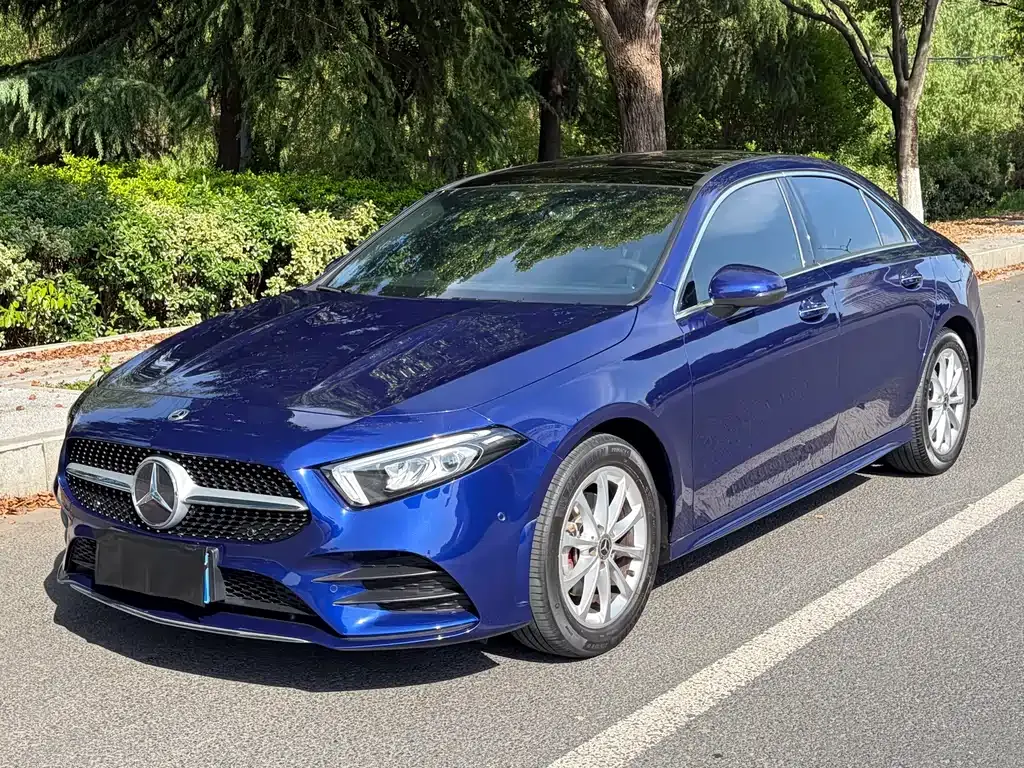Mercedes-Benz A-Class — фото 1