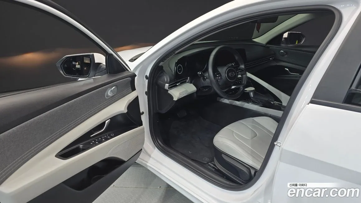 Hyundai AVANTE 2021 из KR, фото 4