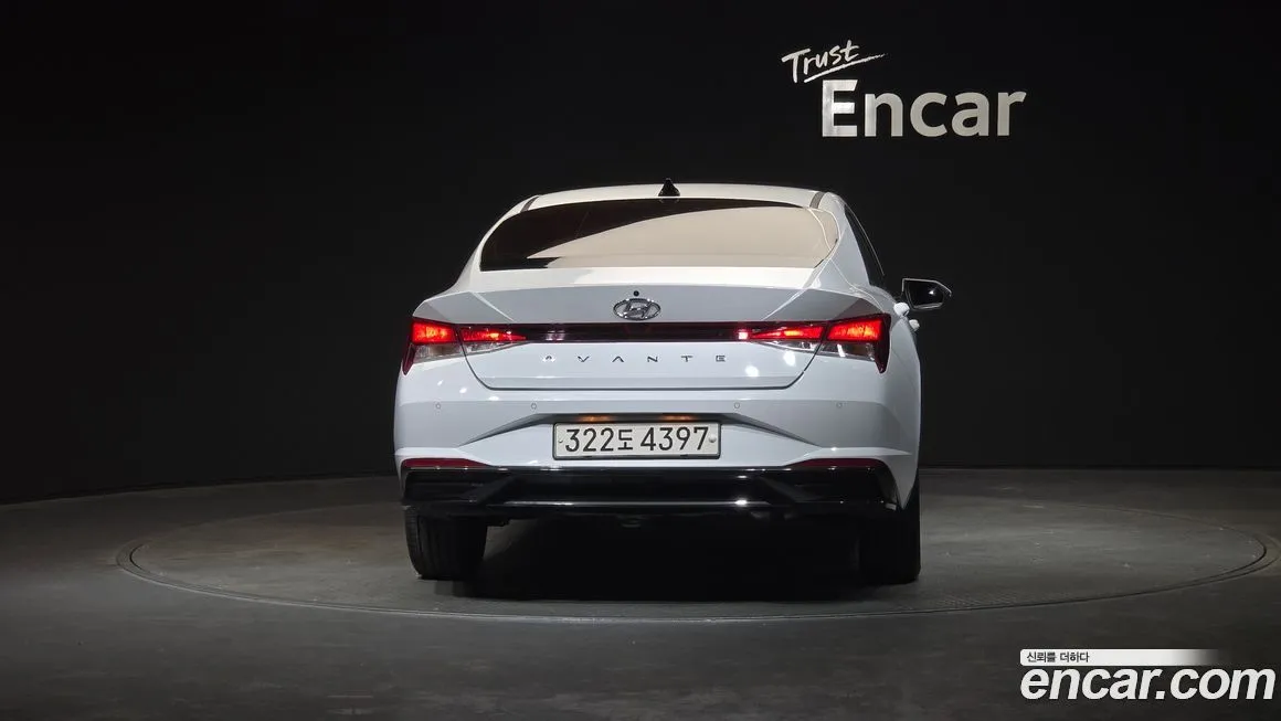 Hyundai AVANTE 2021 из KR, фото 3