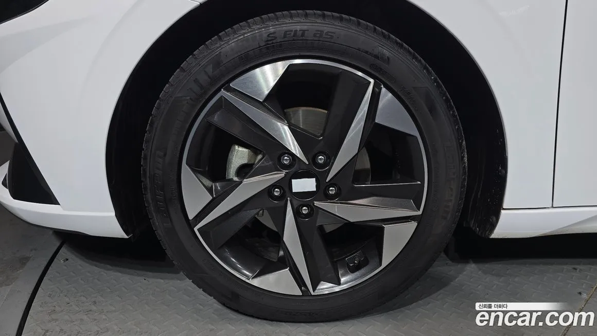 Hyundai AVANTE 2021 из KR, фото 2