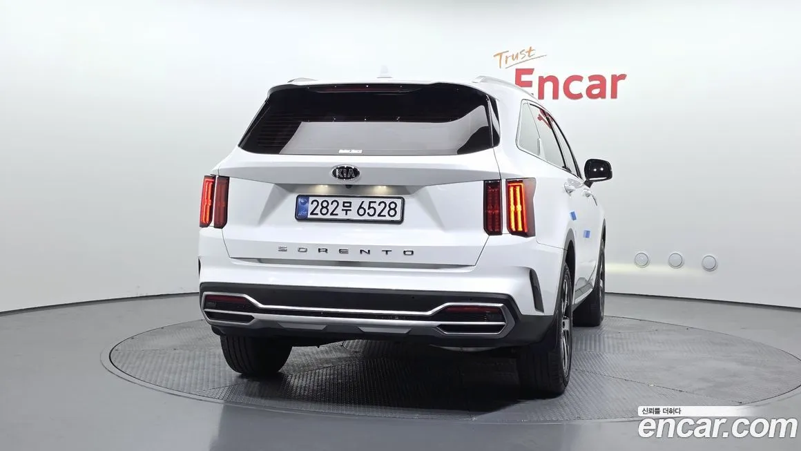 Kia Sorento — фото 3