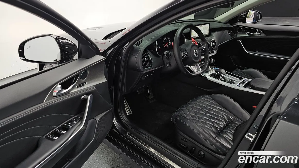 Kia Stinger — фото 10
