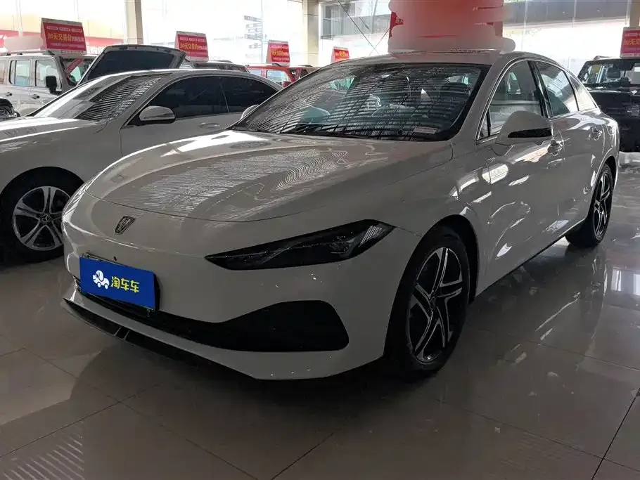 Roewe D7 — фото 1