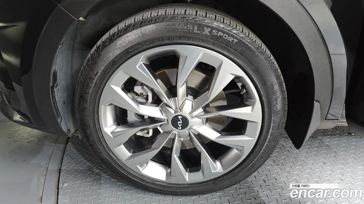 Kia Sorento — фото 5