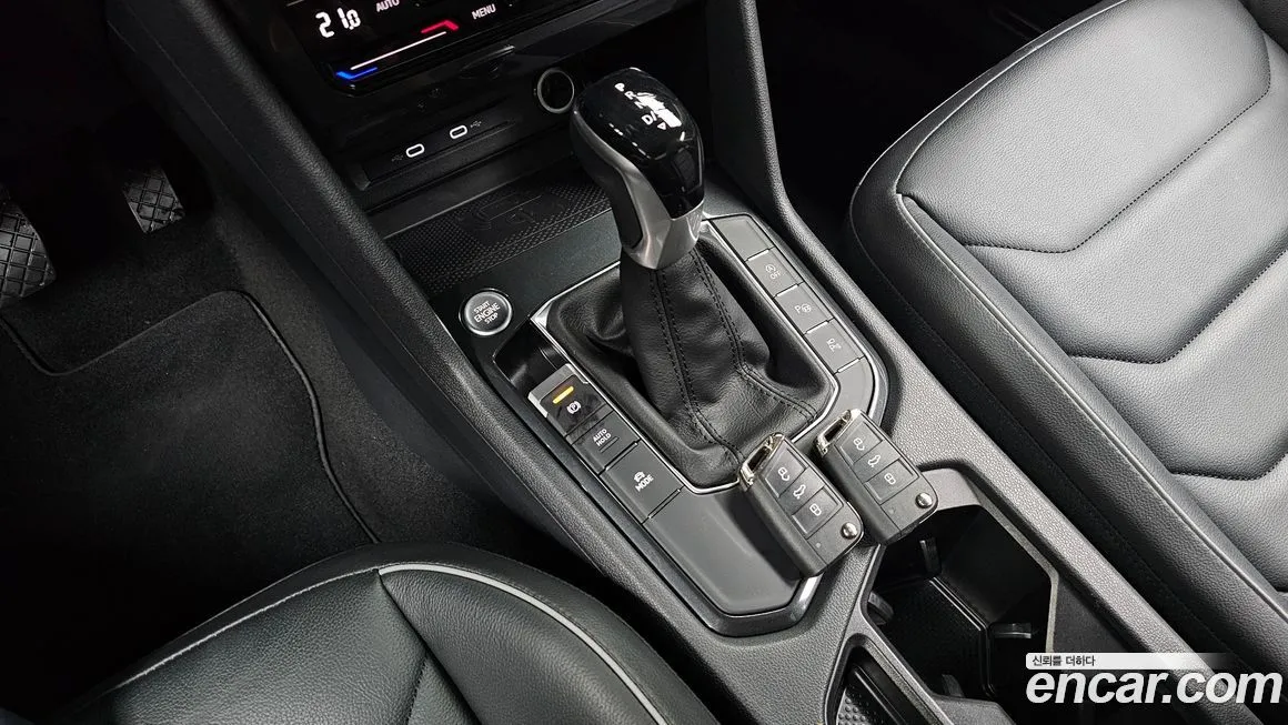 Volkswagen Tiguan — фото 8