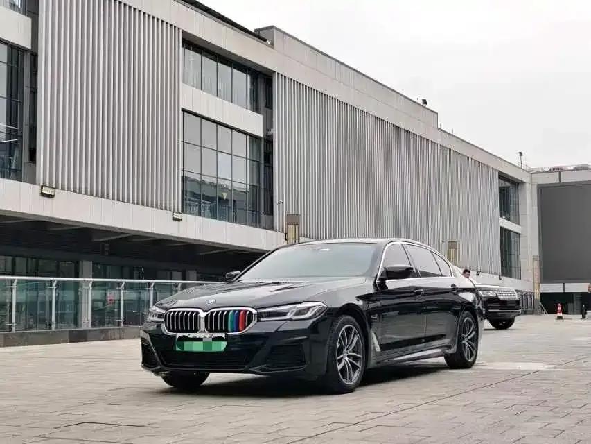 BMW 5 Series New Energy — фото 1