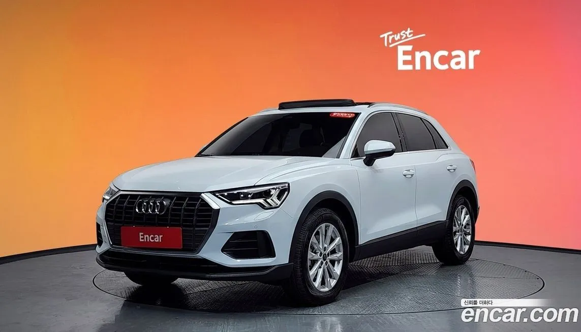 Audi Q3 — фото 1