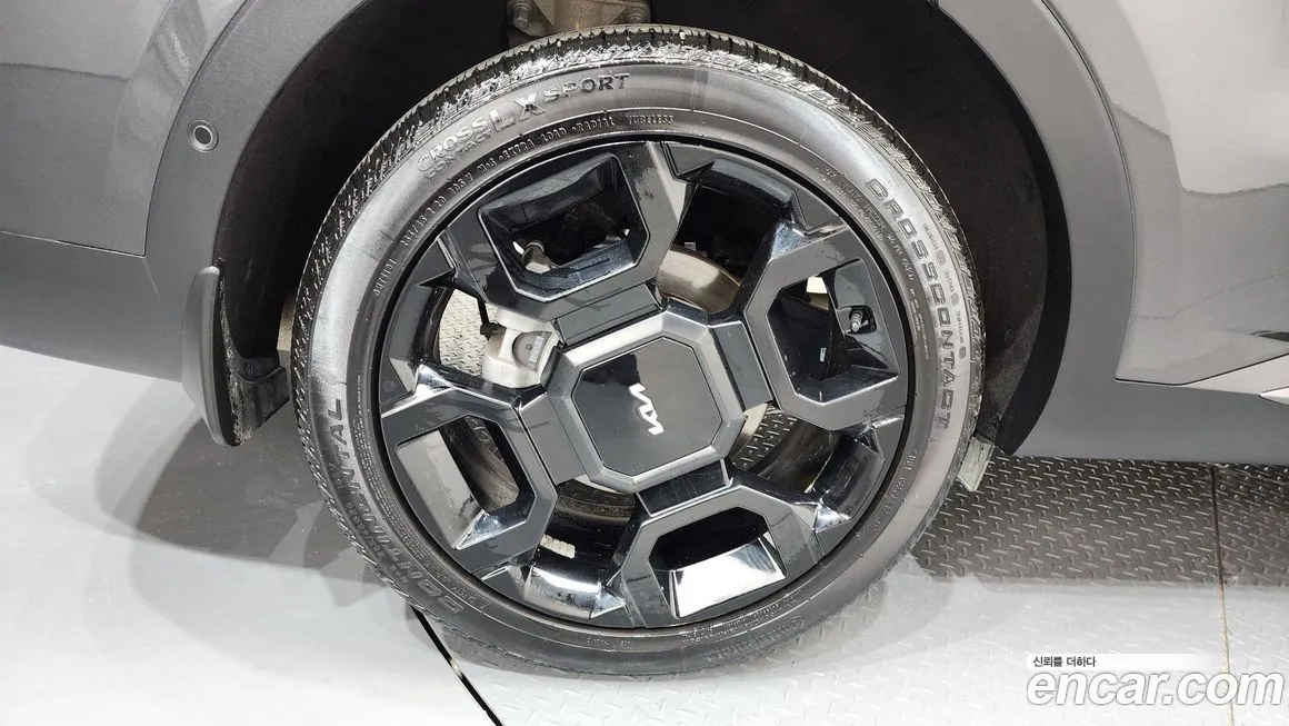 Kia Sorento — фото 10