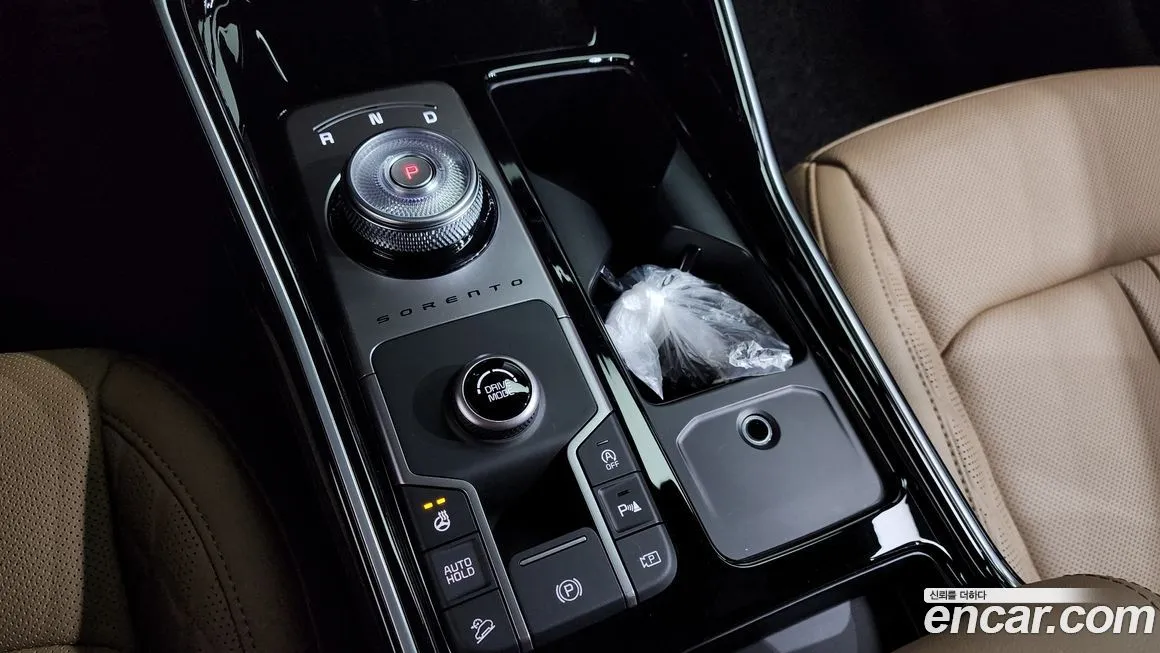 Kia Sorento — фото 8