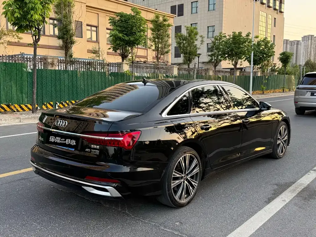 Audi A6L 2023 из CN, фото 6