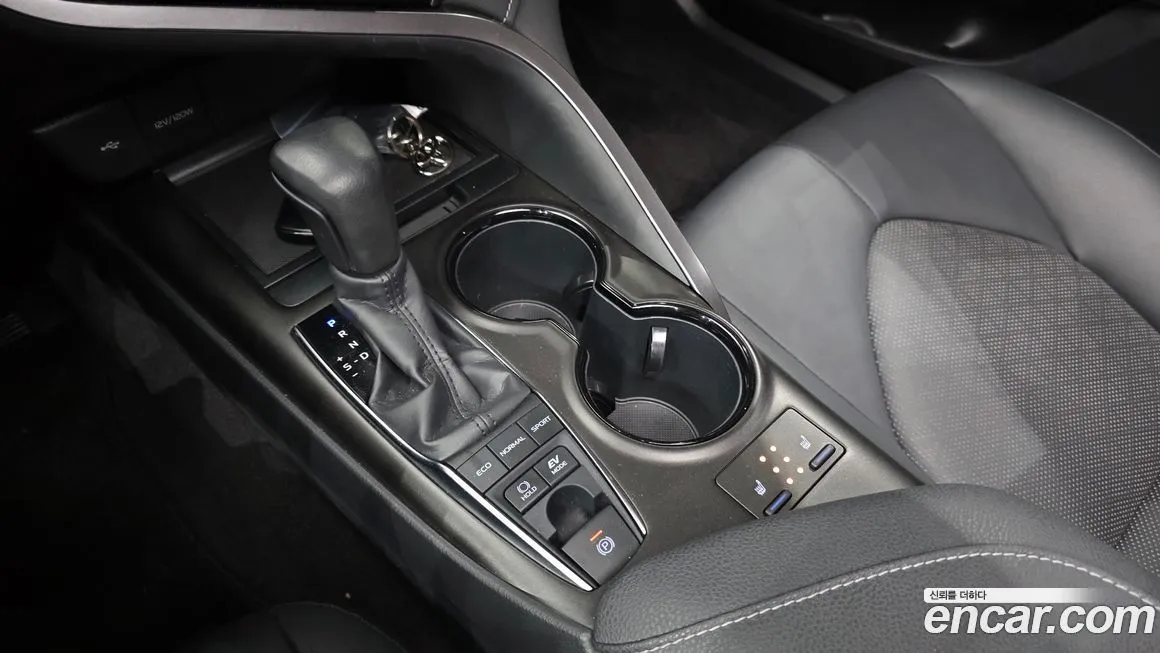 Toyota Camry 2024 из KR, фото 10