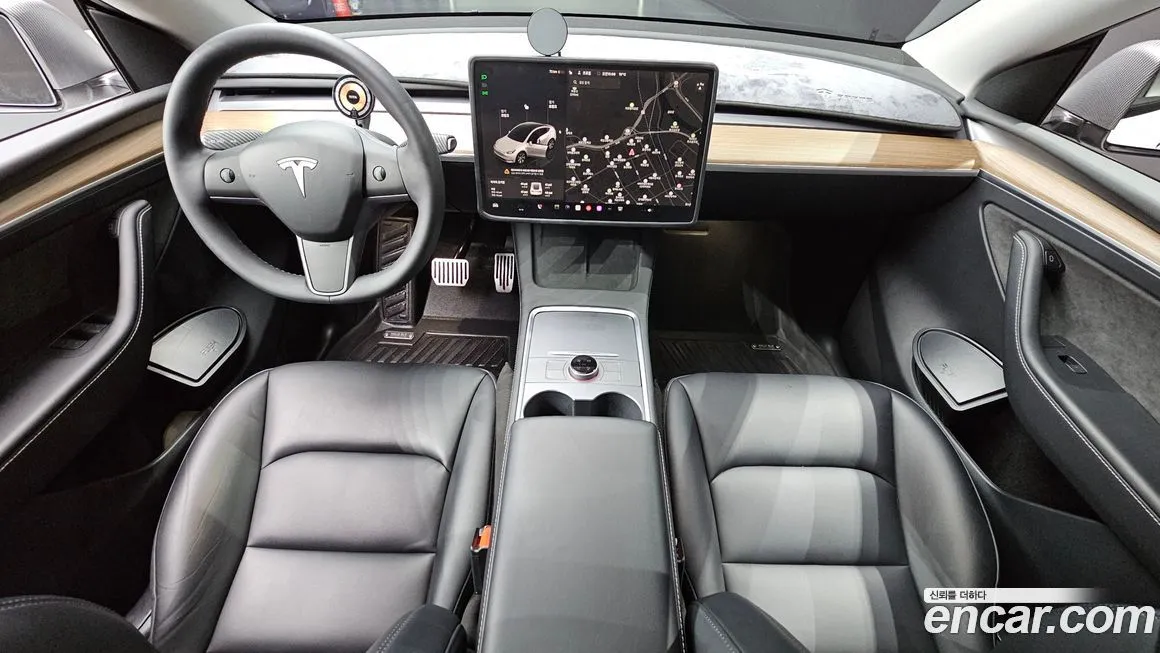 Tesla Model Y — фото 8
