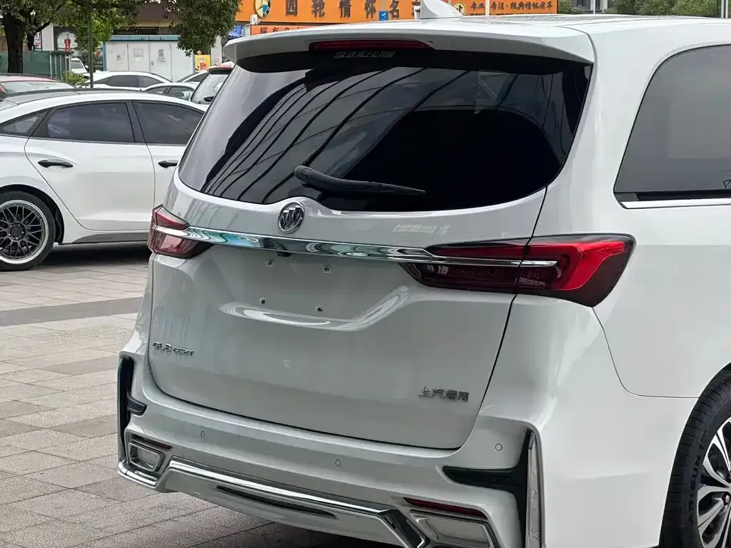 Buick GL8 2021 из CN, фото 9