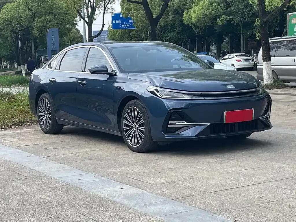 Geely Galaxy A7 — фото 10