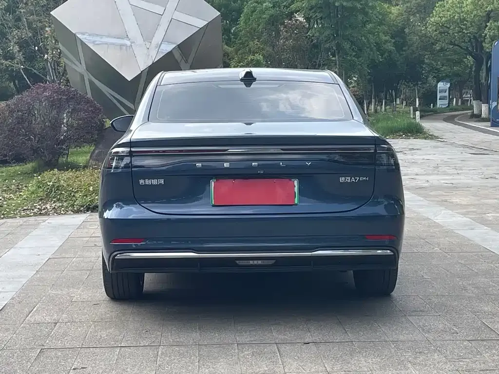 Geely Galaxy A7 — фото 8
