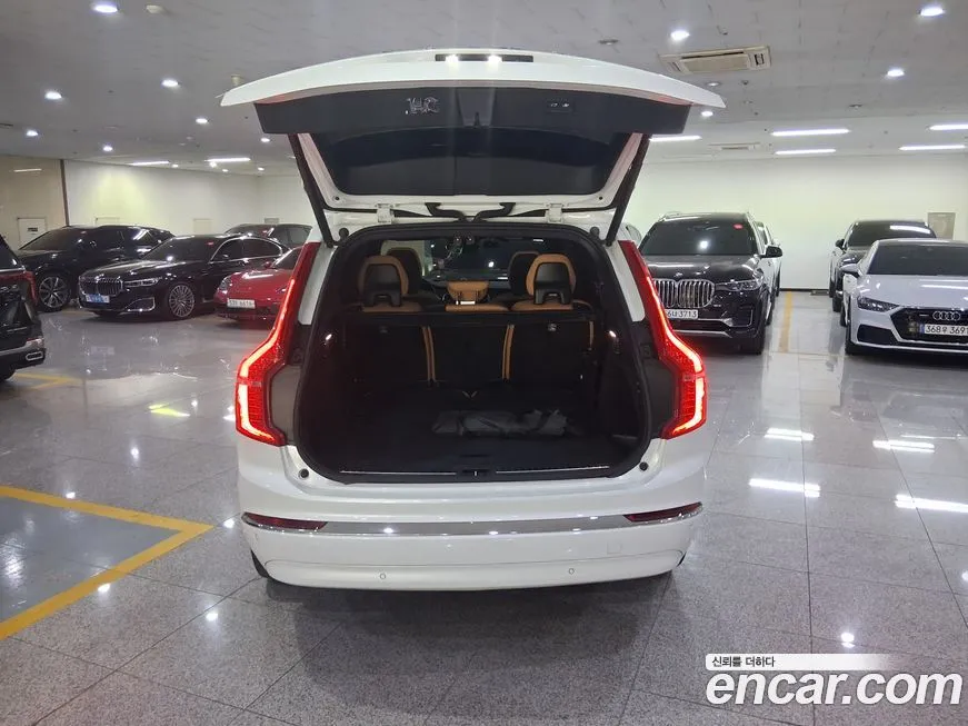 Volvo XC90 2023 из KR, фото 9