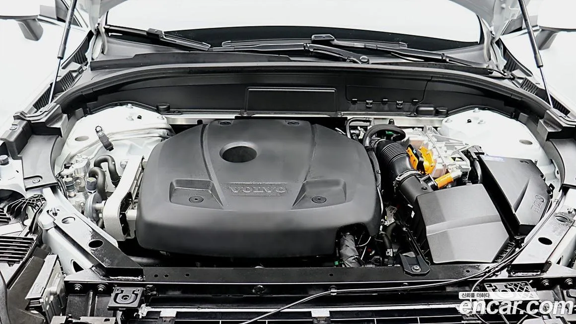 Volvo XC60 2025 из KR, фото 5