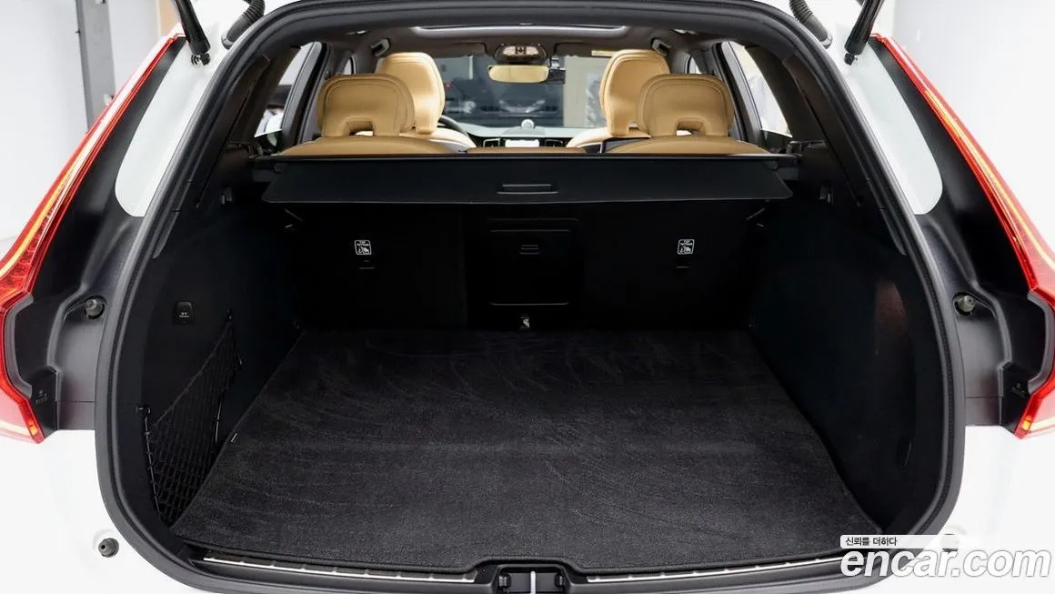 Volvo XC60 2025 из KR, фото 7