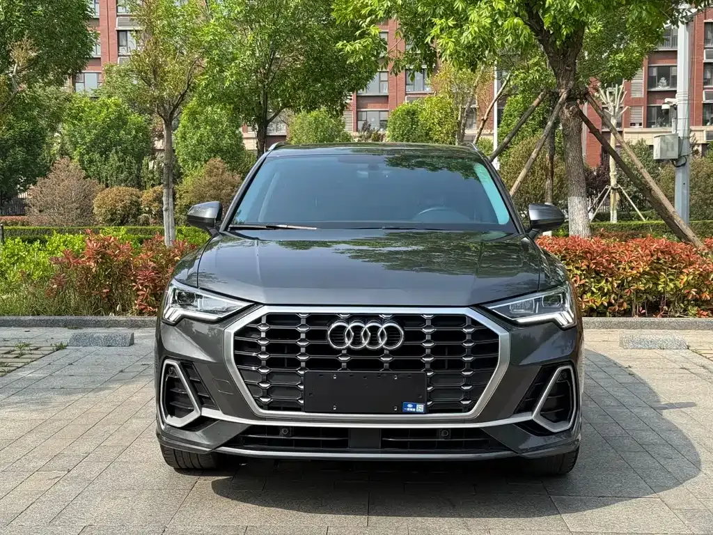 Audi Q3 — фото 9