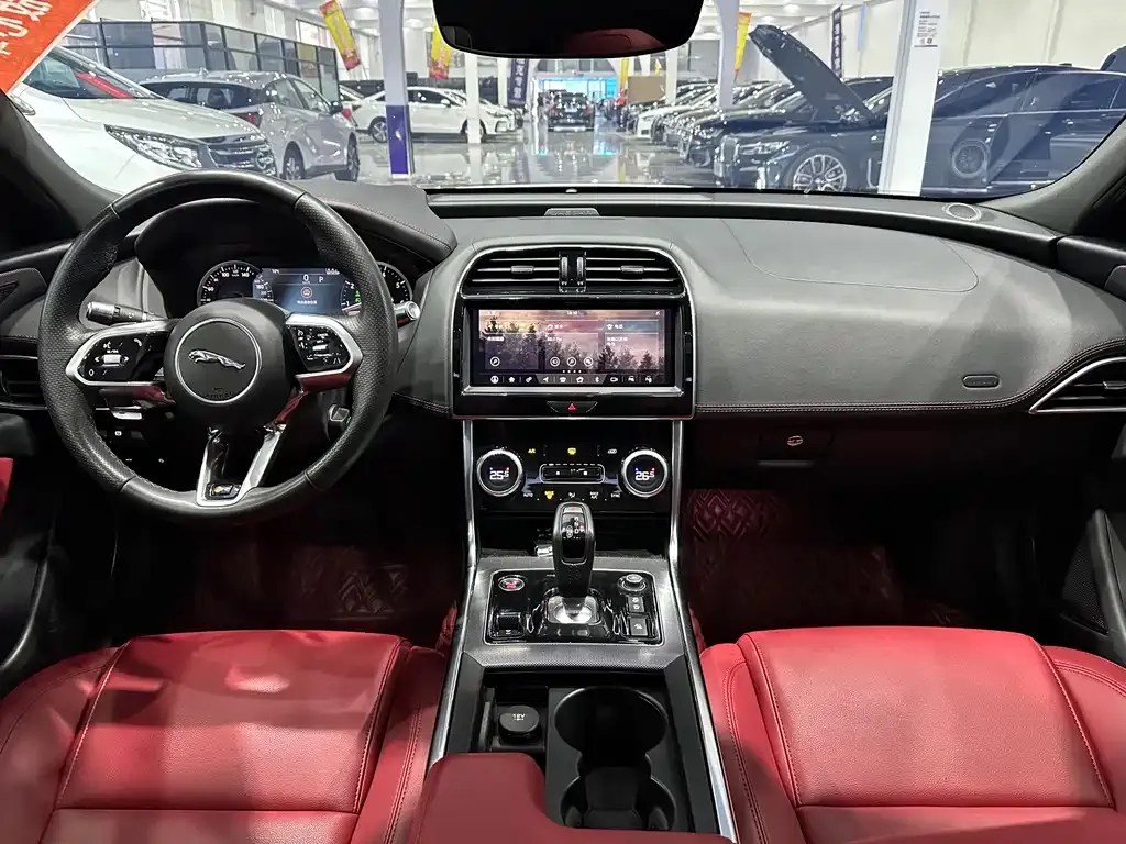 Jaguar XEL 2021 из CN, фото 10