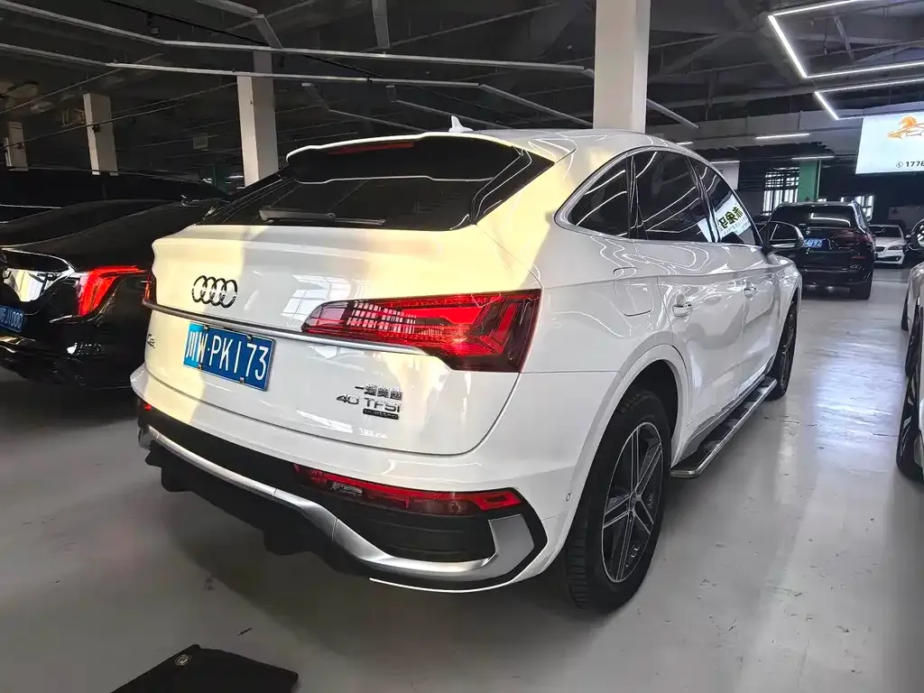 Audi Q5L Sportback 2022 из CN, фото 5