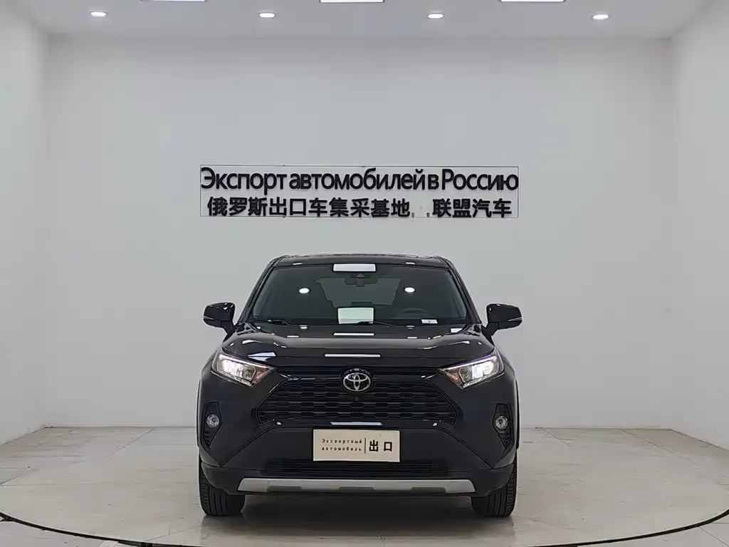 Toyota RAV4 — фото 4