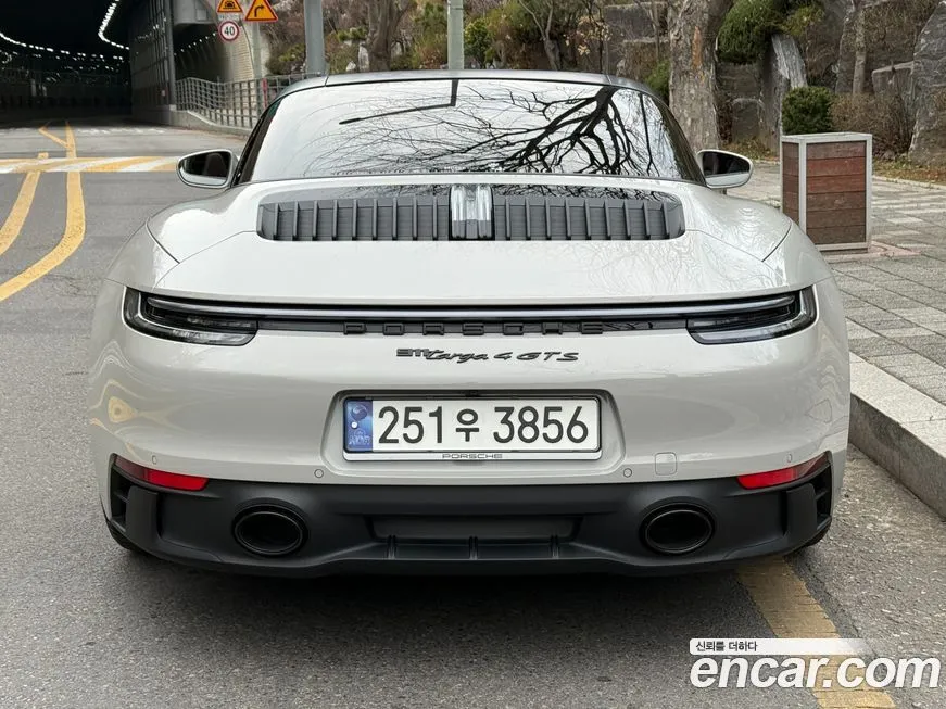 Porsche 911 2024 из KR, фото 2