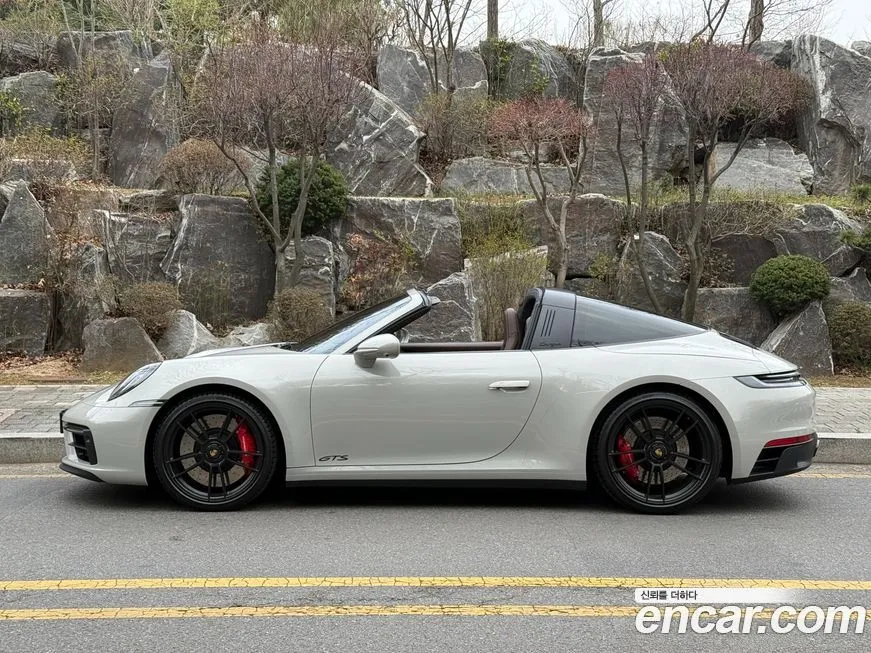 Porsche 911 2024 из KR, фото 6