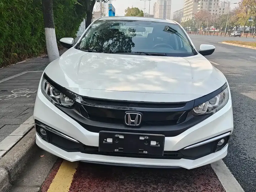 Honda Civic — фото 9