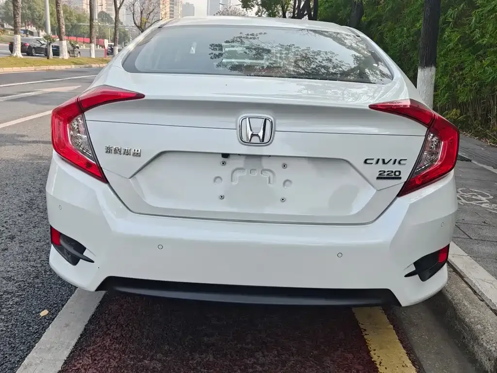 Honda Civic — фото 4