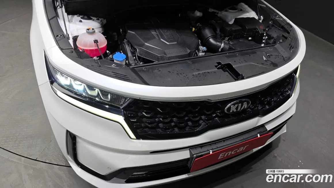 Kia Sorento — фото 6
