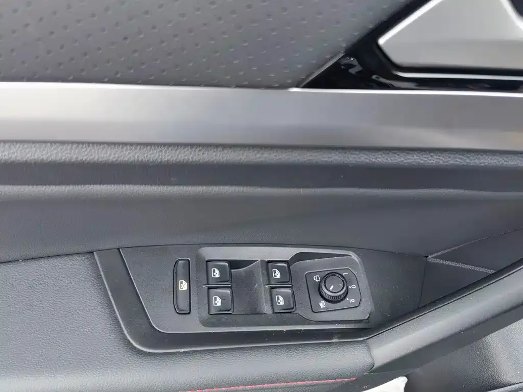 Volkswagen Lavida 2024 из CN, фото 3