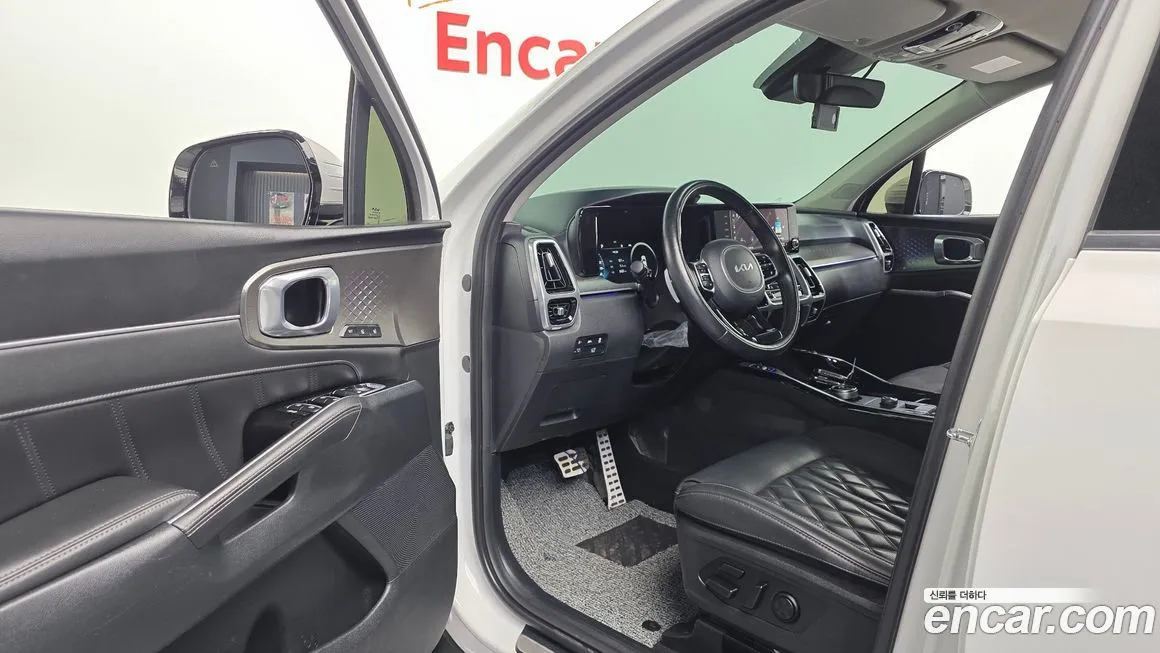 Kia Sorento — фото 7