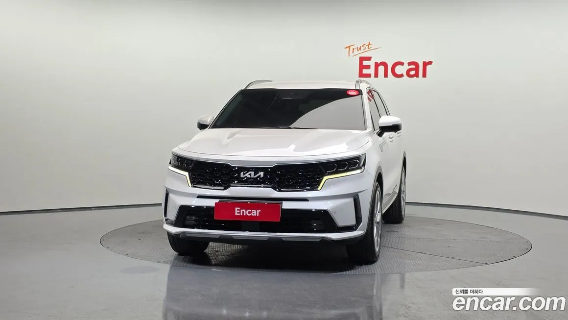 Kia Sorento — фото 10