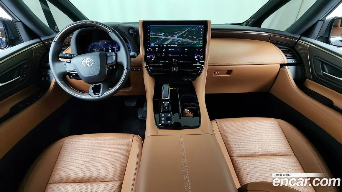Toyota Alphard — фото 5