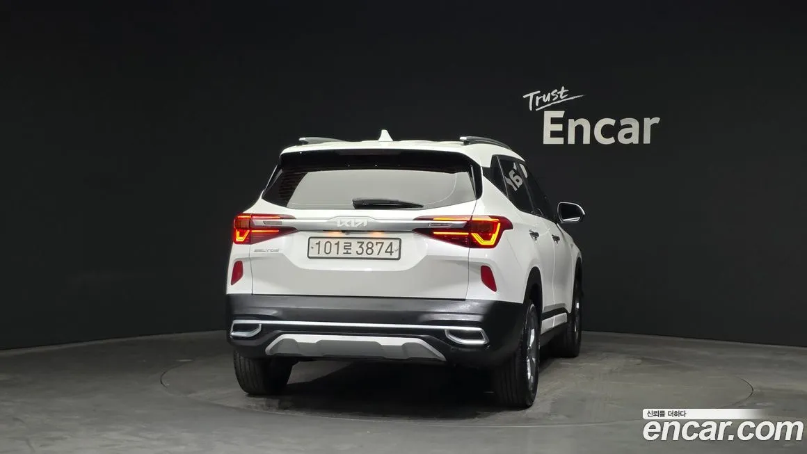 Kia Seltos 2023 из KR, фото 2