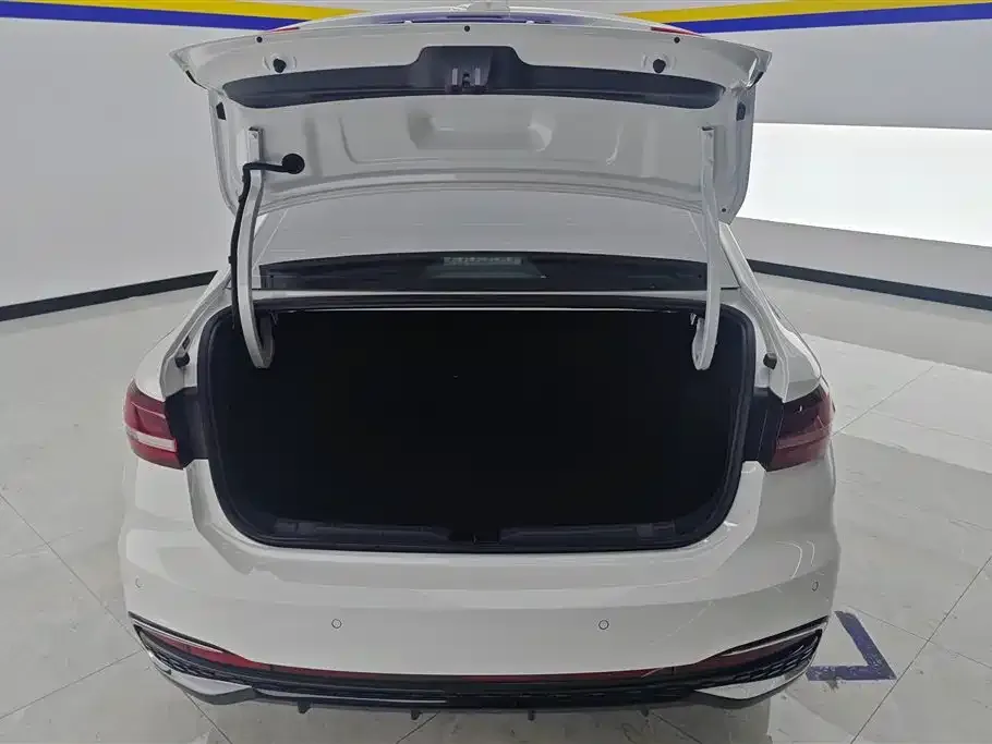 Volkswagen Lavida 2024 из CN, фото 5