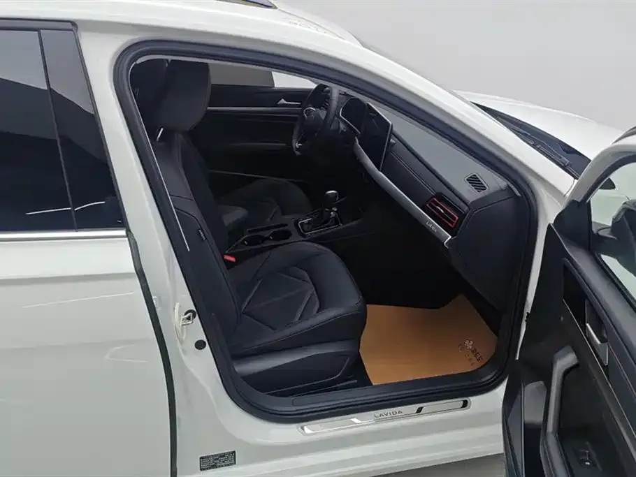 Volkswagen Lavida 2024 из CN, фото 7
