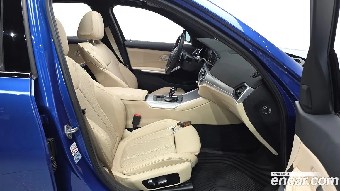 BMW 3-Series 2022 из KR, фото 10