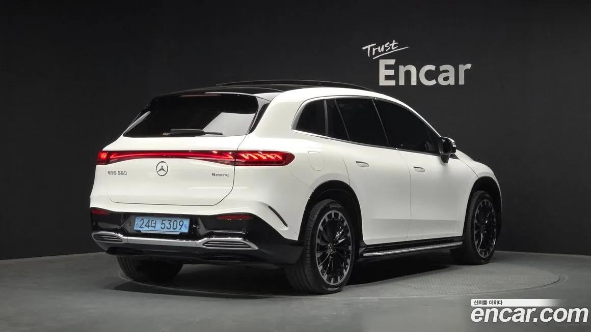 Mercedes-Benz EQS 2023 из KR, фото 2