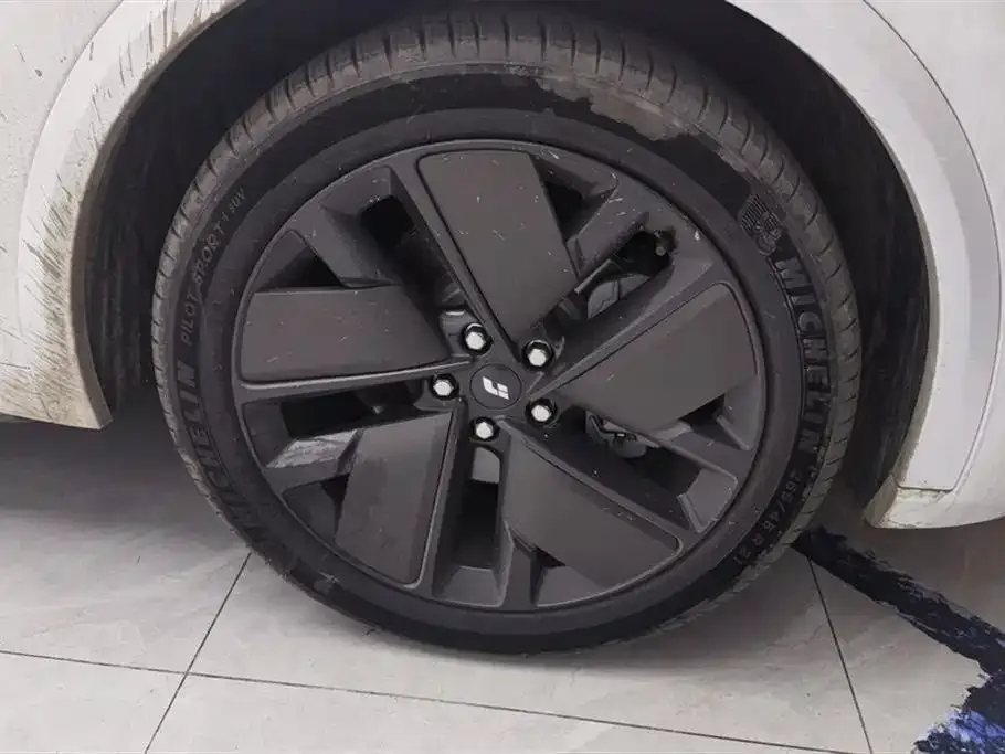 Li Auto L9 2025 из CN, фото 9