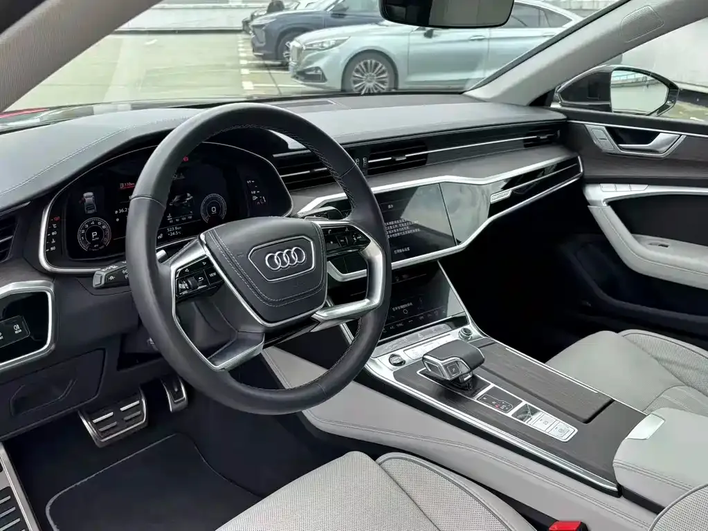 Audi A7L — фото 7