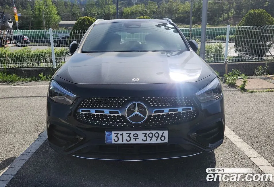 Mercedes-Benz GLA-Class — фото 1